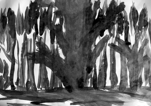 Floresta de troncos altos em pinceladas verticais